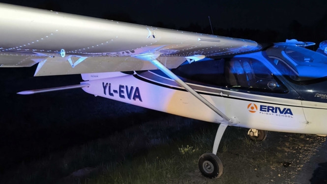Nosēšanos uz autoceļa A1 