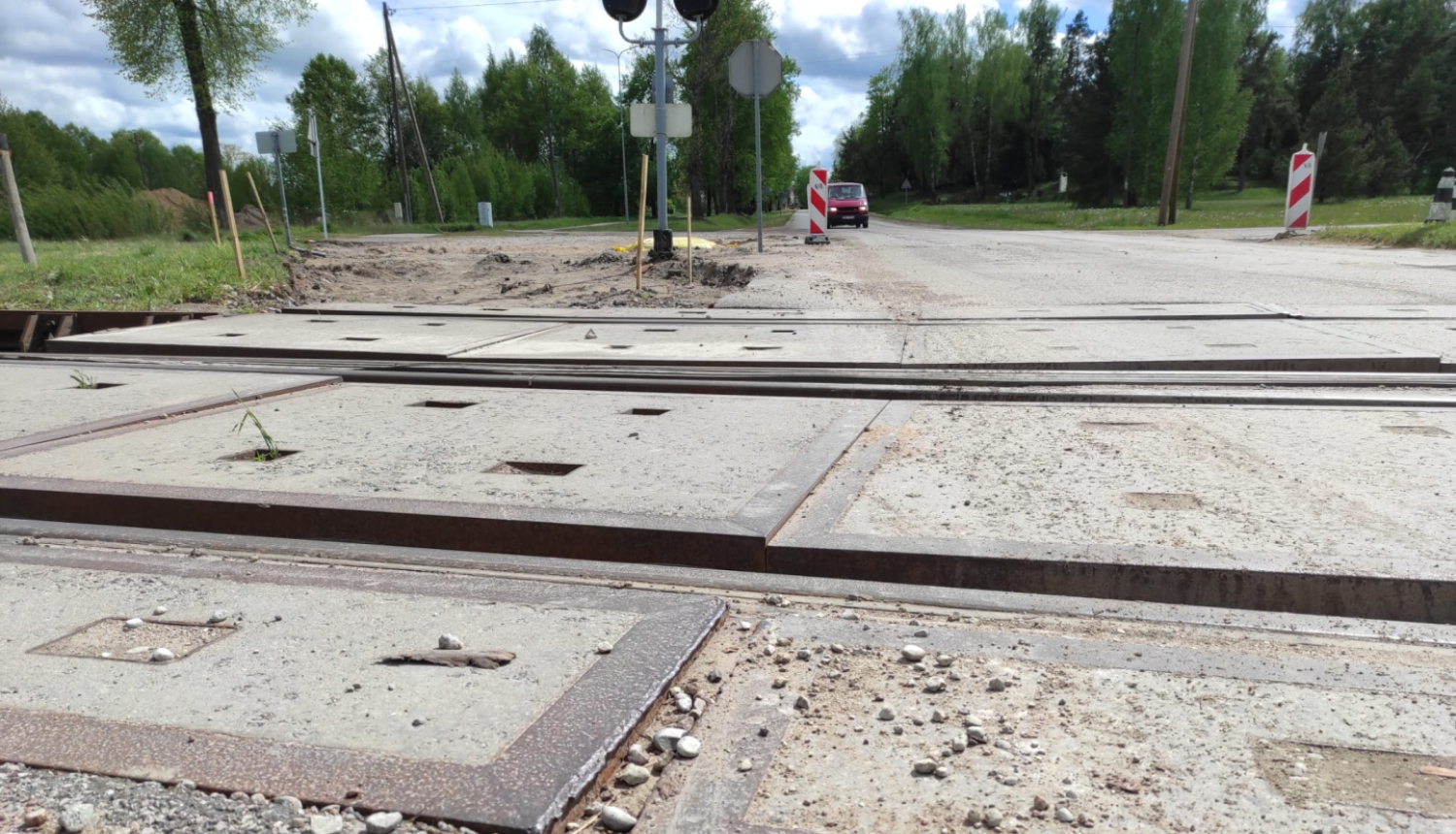 Dzelzceļā pārbraukteve sliktā tehniskā stāvoklī 